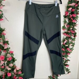 Reebok Green Black Capri Athletic Leggings Gym S